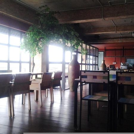 Chara Hotel Бандунг Екстериор снимка