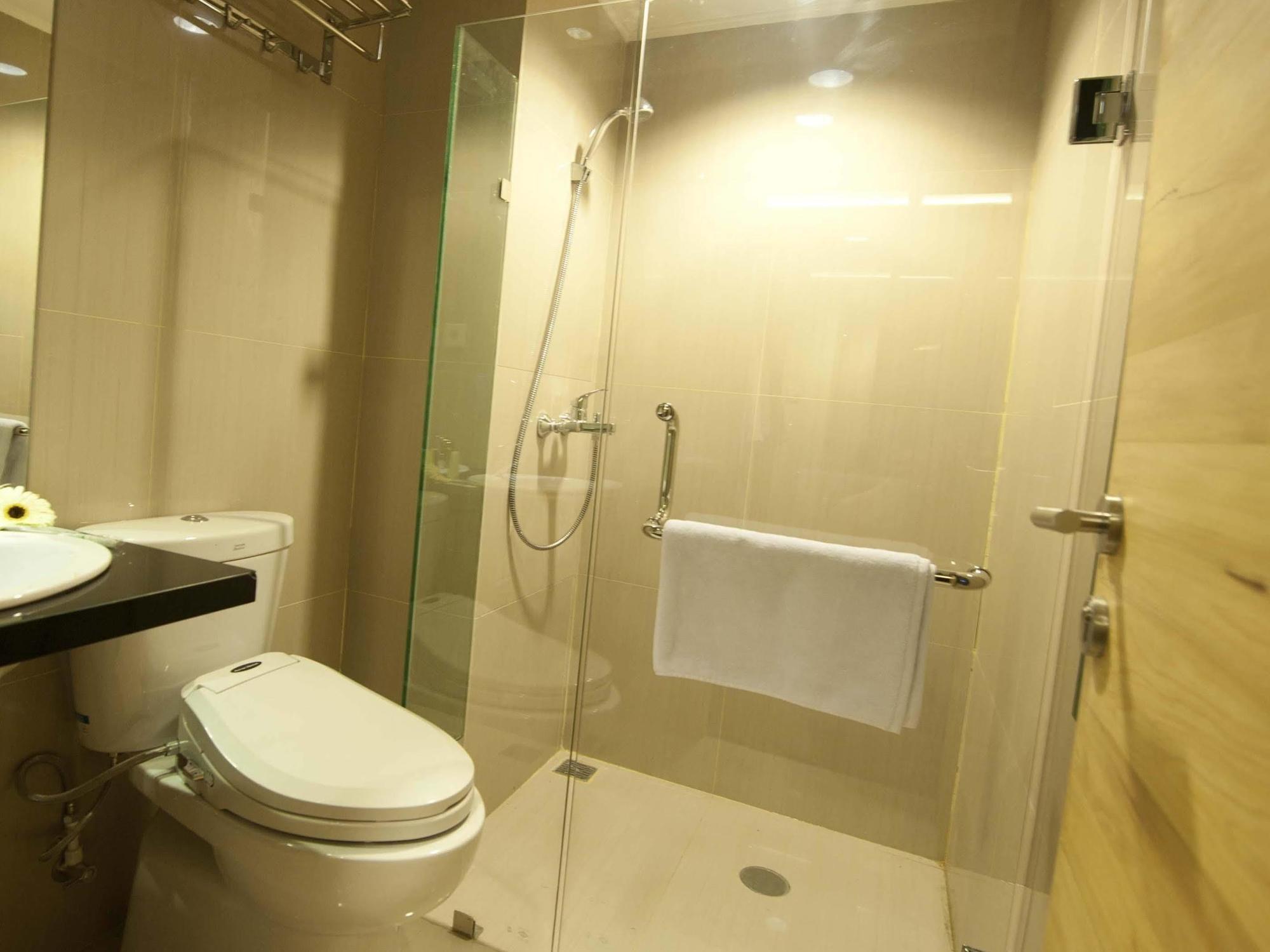Chara Hotel Бандунг Екстериор снимка